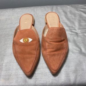 Gigi ❤️ Stuart Weitzman shearling lined Slides